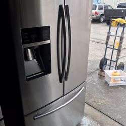 Samsung French Door Refrigerator Good Condition