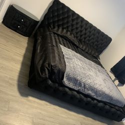 $699 Brand New King Bed Frame With Mattress (read Description Below)