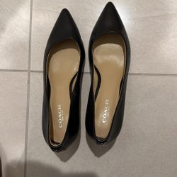 Coach kitten heels size 6.5B