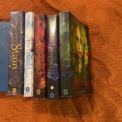 A. G. Howard Splintered Series + Stain