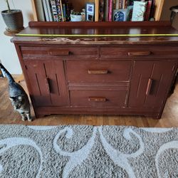 Wood Dresser-FREE. Porterville.