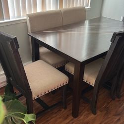 MOVING SALE! -Gorgeous dining Table Set for 6