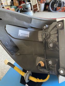 2005 Toyota Sequioa Right Rear Tale Light