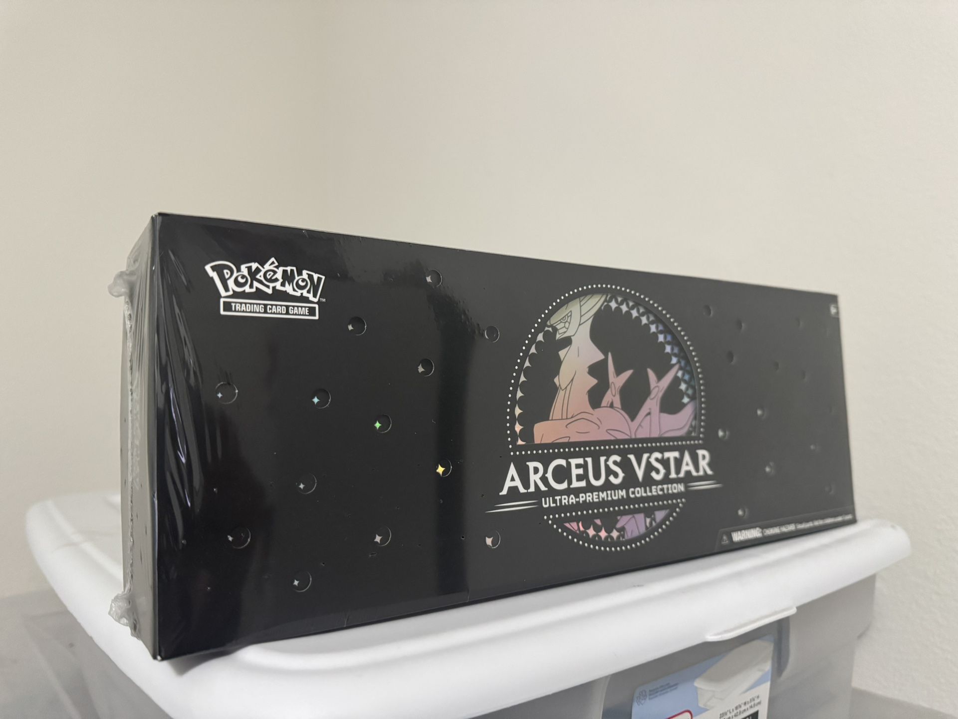 Arceus VSTAR Ultra Premium Collection