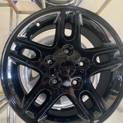16” 4 used Wheels Black  5x125/// 5x5 Bolt pattern 