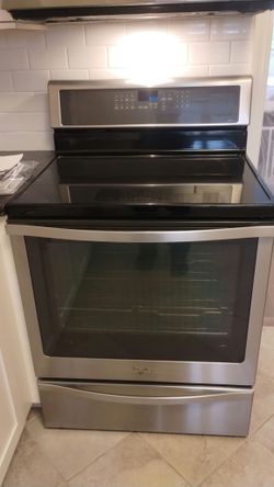 Combo stove and microwave