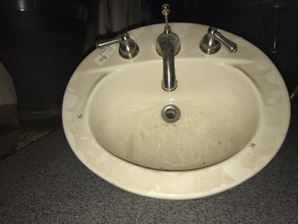 Oval Bathroom Sink with Drain & Faucet