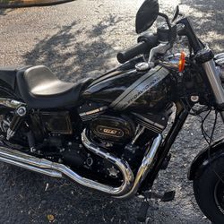 Harley Davidson Motorcycle Fat Bob