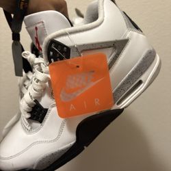 Jordan 4s 