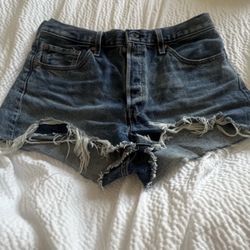 Levi's Women's Jean Shorts, Size 32, Blue, Mid-Rise, Denim, 90s Vintage
