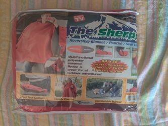 The Sherpa 3 in 1 Reversible Blanket Poncho and Seat Cushion Adventure Set 🏕️🧣
