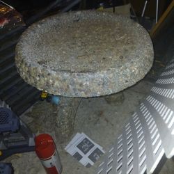 Rock Pebble Yard Table 