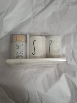 Rae Dunn Salt, Pepper And Toothpicks