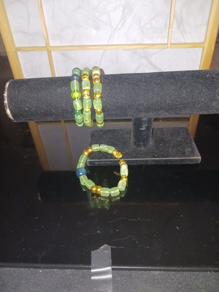 Jade Flaux Beads Braclets Lot 4 One Wire