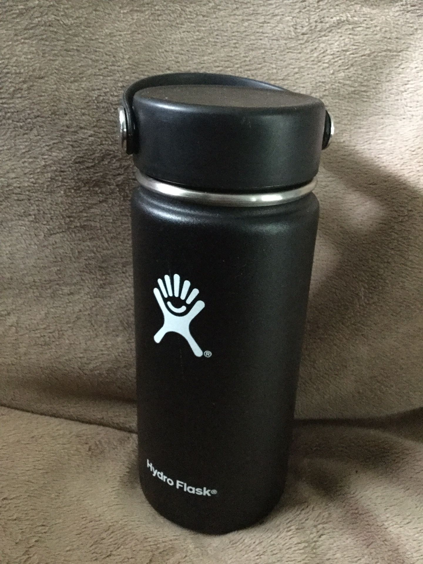 Hydro Flask 16oz wide mouth black