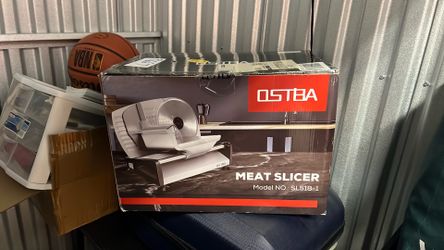 Meat slicer