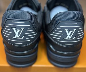 Louis Vuitton Men's Black Beverly Hills Sneakers Sz 9 for Sale in  Scottsdale, AZ - OfferUp