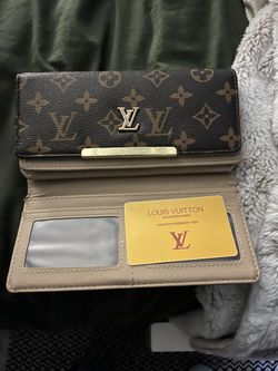NWOT Louis Vuitton Wallet