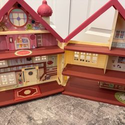 Bluey Ultimate Play House 