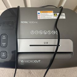 Royal 1630MC Heavy Duty Micro-Cut 7Gal, 16 Sheet Paper Shredder