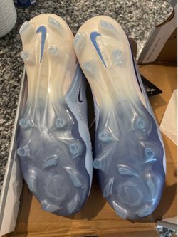 Nike phantom soccer cleats