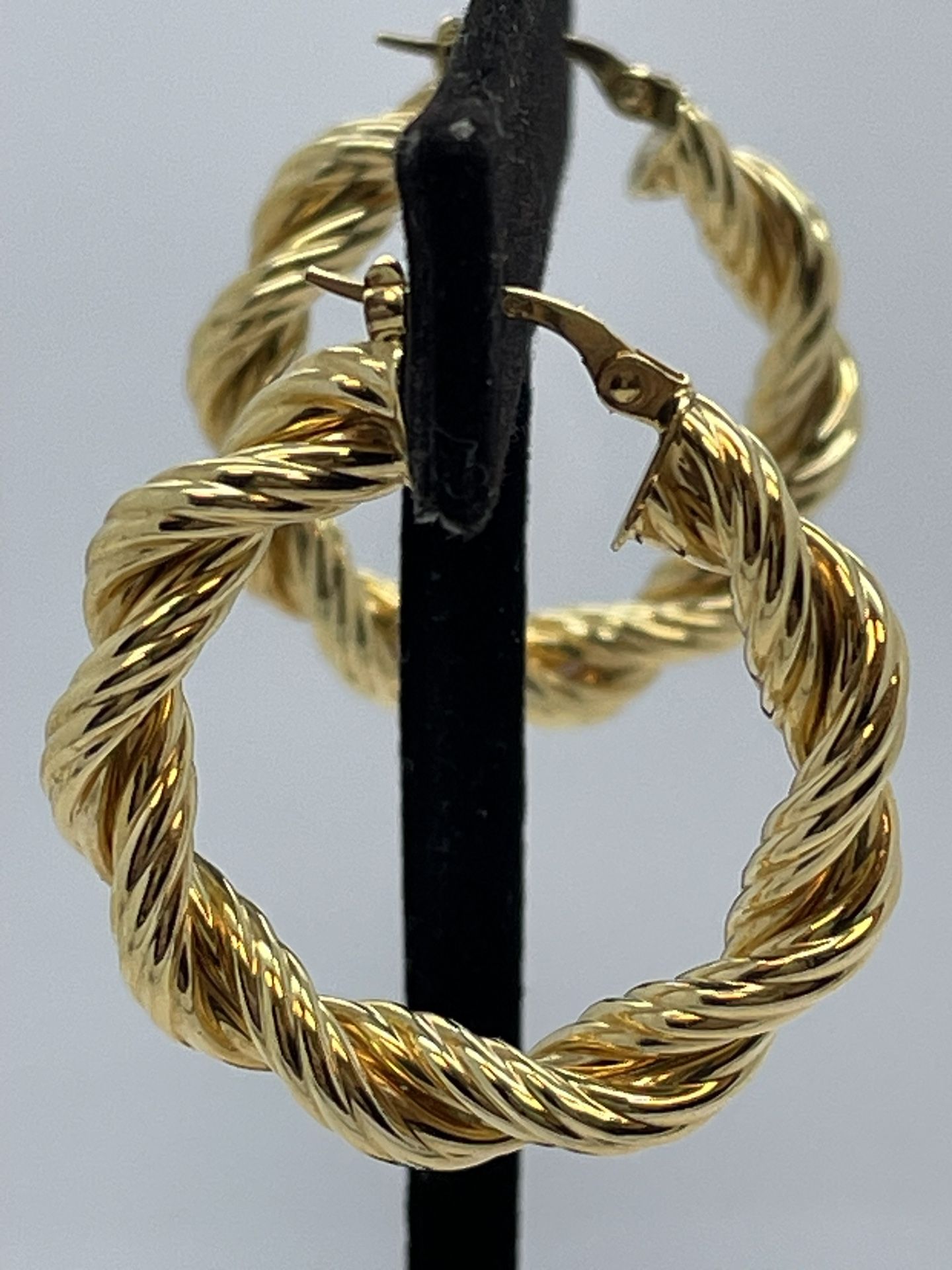 14K Gold Rope Hoop Earrings. New