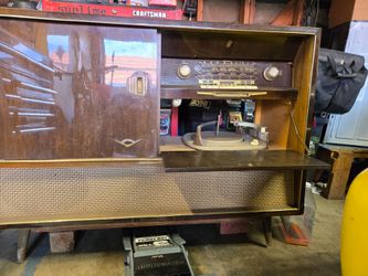 German vacuum-tube Grundig Majestic stereo console