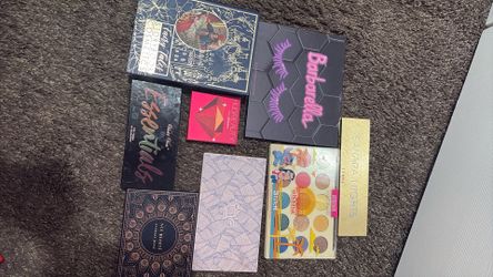 All make up palettes