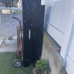 Husky pick up tool box