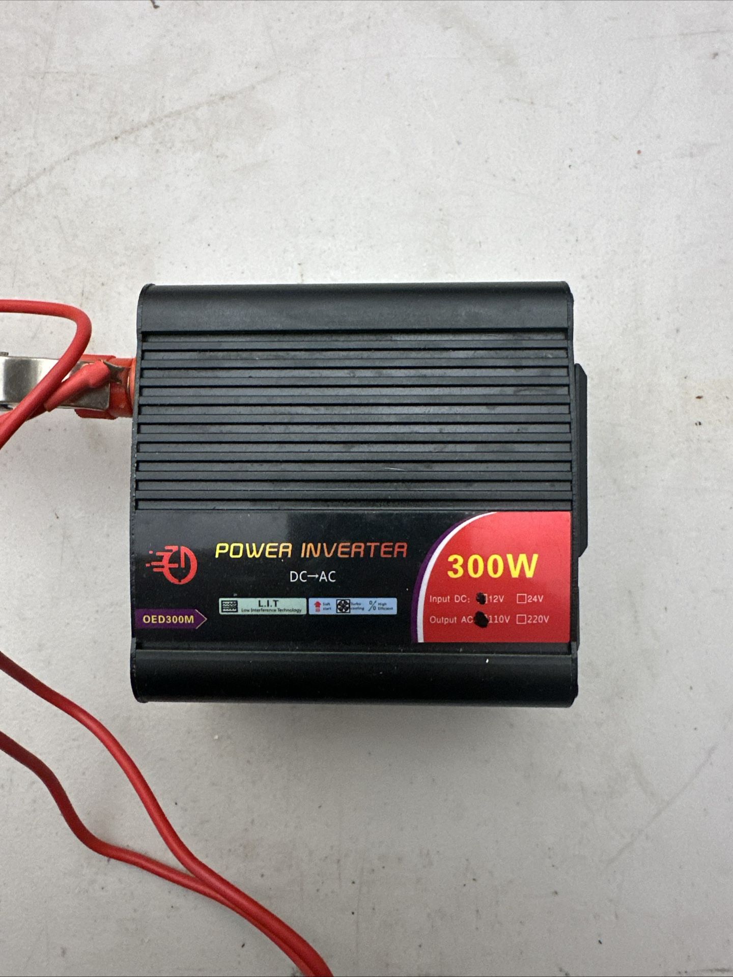 Inverter Car Boat Camper Modified Sine Wave Output 300W 12V-220VAC+USB