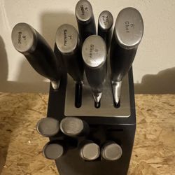 Calphalon Kitchen Knife Set with Self-Sharpening Block, 11-Piece NonStick Knife set
