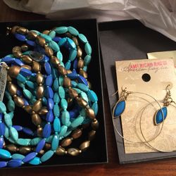 Necklace n Earrings Set