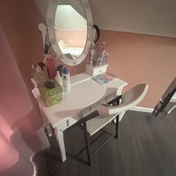 Full Size Bed With Mattress ( No Box) Dresser With Mirror, Nightstand, Vanity With Chair