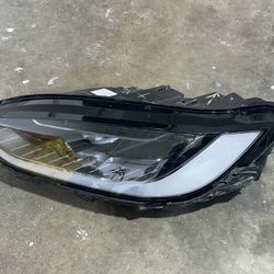 2021-2023 Tesla Model X Left Headlight 1800040-00-b