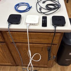 3 Apple TV 4K 64GB Digital Media Players