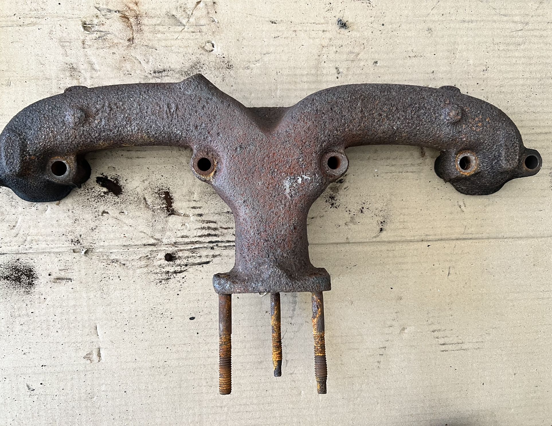 Chevy Small Block Right Side Ram Horn Manifold