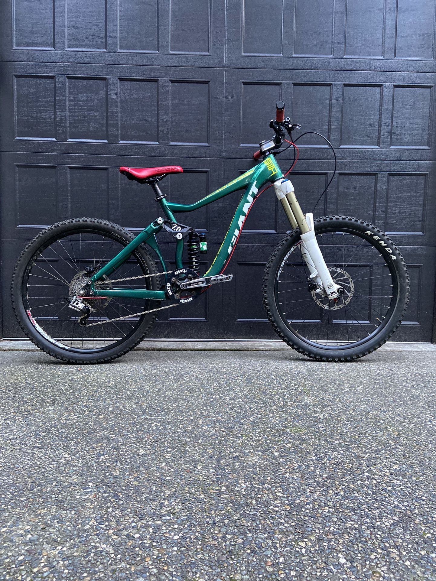 2011 Giant Faith 0