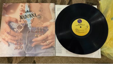 MADONNA - LIKE A PRAYER, and plastic record and cover excellent