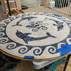 4ft Round Dolphin Mosaic Tile 550.