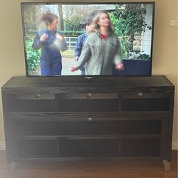 Entertainment Center (TV STAND) w/ Fireplace option