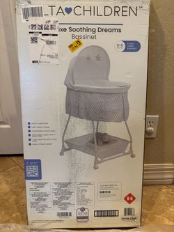 Delta Children Deluxe Soothing Dreams Bassinet