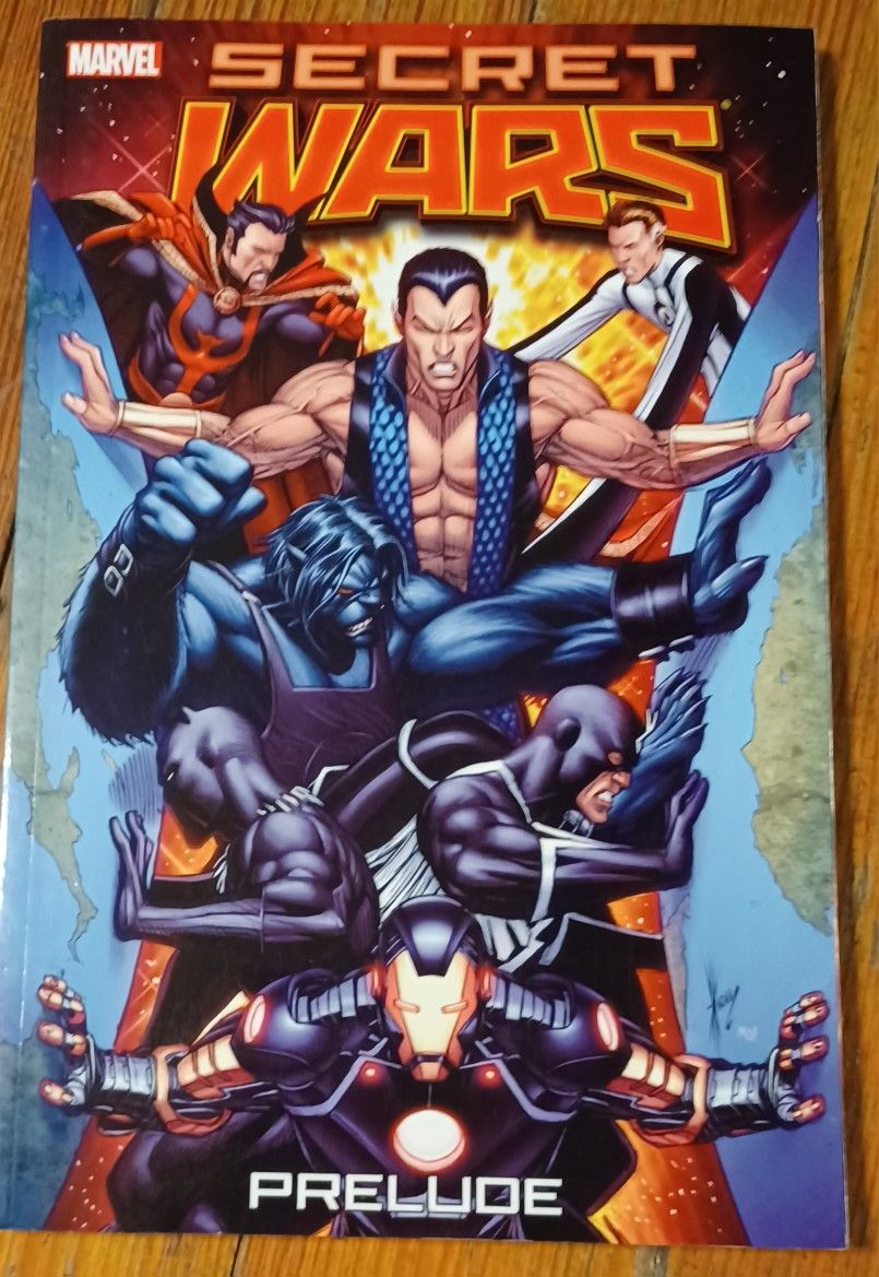 Marvel Secret Wars Prelude 2015 Ironman Beast Hero Paperback Comic Book