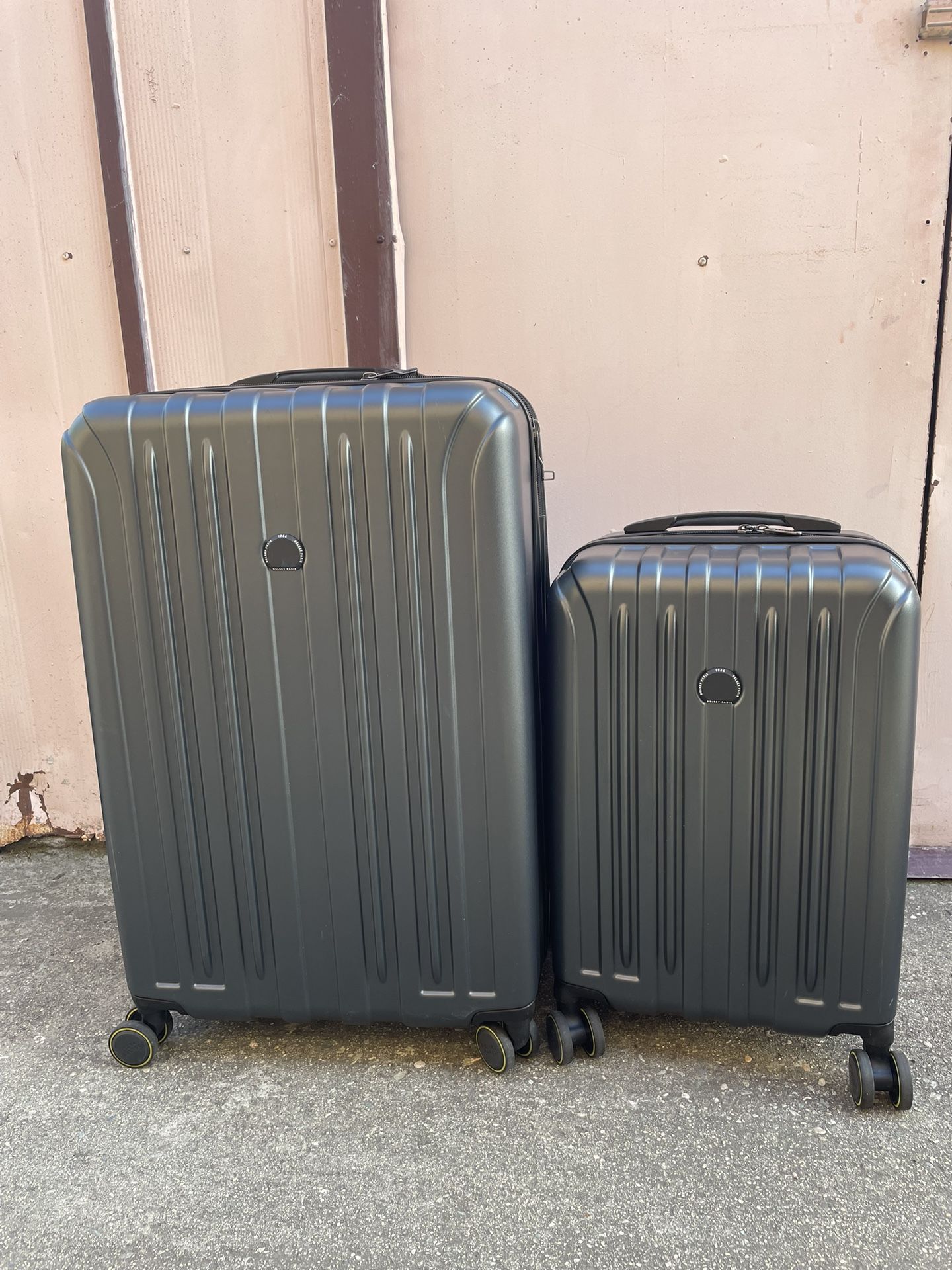 Delsey 2 piece luggage- Grey- used like new