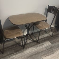 Kitchen Table And Chairs 