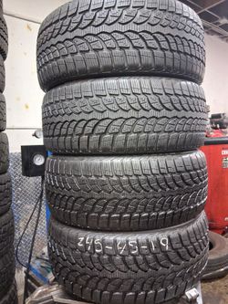 1 set of 4. 245/45/R19 with 95% of tread or life BRIDGESTONE BLIZZAK