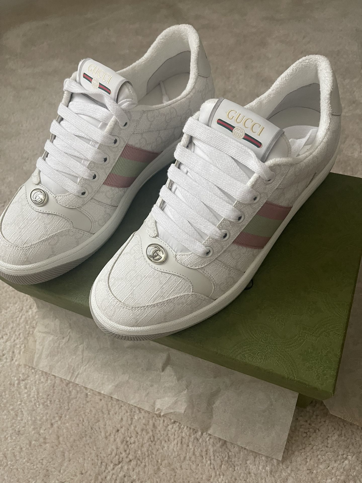 NEW Gucci sneakers (39) 