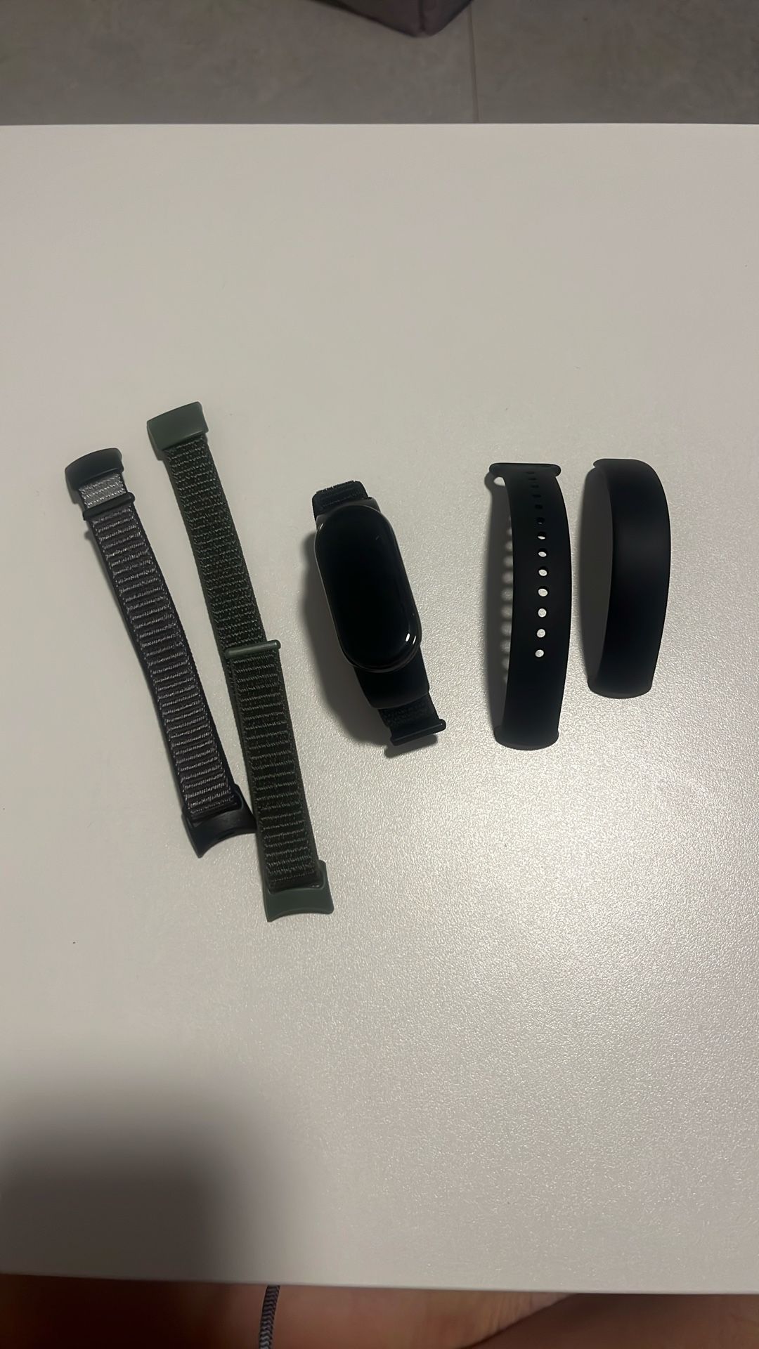 Xiaomi Mi Band with 4 kinds of straps!