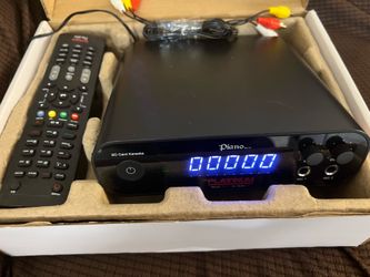 Based on the product box, the item is The Platinum Piano Ver. 1.5 Professional Karaoke SD Card Player.Recent market prices for this model and its succ