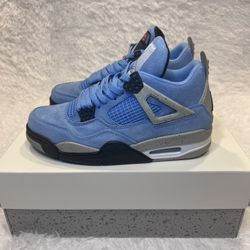 UNC Jordan 4