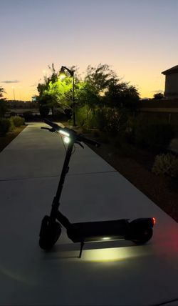 Segway max g3 (28 mph)
